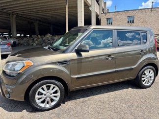 Used 2013 Kia Soul + image 1