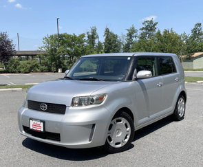 Used 2009 Scion xB image 1