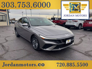Used 2024 Hyundai Elantra SEL image 1