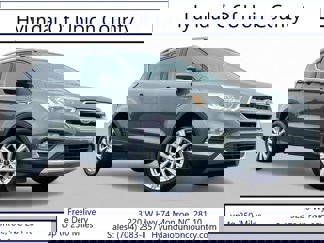 Used 2017 Ford Escape Titanium image 1