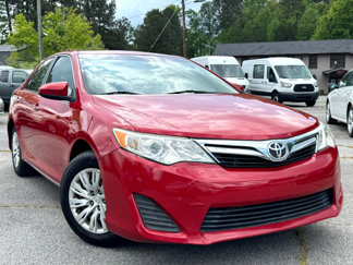 Used 2013 Toyota Camry LE image 1