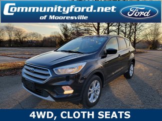 Used 2017 Ford Escape SE image 1