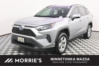 Used 2019 Toyota RAV4 LE image 1