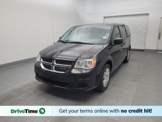 Used 2018 Dodge Grand Caravan SE w/ UConnect Hands-Free Group image 1