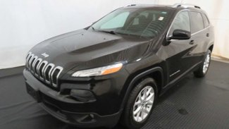 Used 2017 Jeep Cherokee Latitude w/ Cold Weather Group image 1