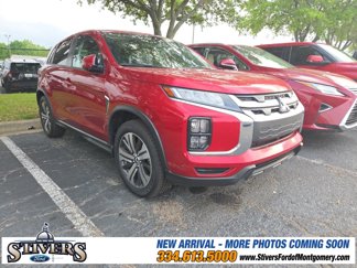 Used 2022 Mitsubishi Outlander Sport SE image 1