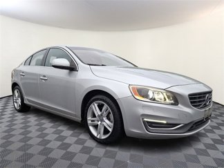 Used 2015 Volvo S60 T5 Platinum image 1
