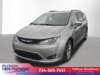 Used 2019 Chrysler Pacifica Limited image 1
