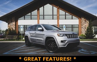 Used 2018 Jeep Grand Cherokee Altitude image 1