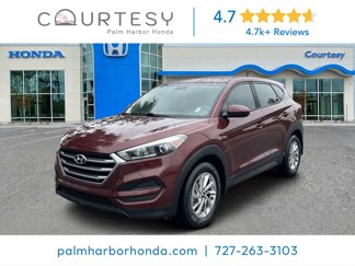 Used 2017 Hyundai Tucson SE image 1