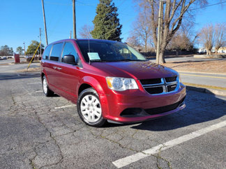 Used 2019 Dodge Grand Caravan SE w/ UConnect Hands-Free Group image 1