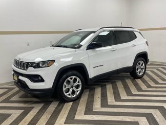 New 2025 Jeep Compass Latitude image 1