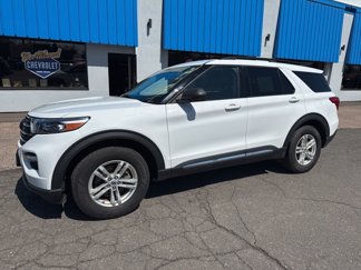 Used 2021 Ford Explorer XLT image 1