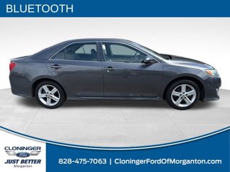 Used 2013 Toyota Camry SE image 1