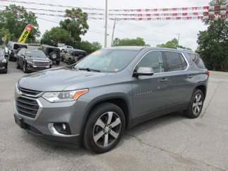 Used 2018 Chevrolet Traverse LT image 1