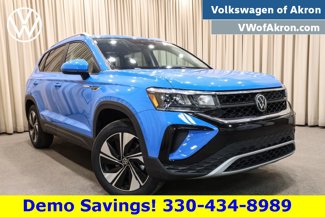 New 2024 Volkswagen Taos SE image 1