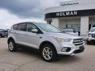 Used 2017 Ford Escape SE image 1