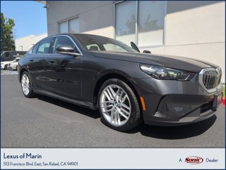 Used 2024 BMW 530i w/ Convenience Package image 1