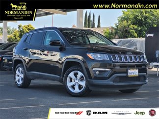 Used 2021 Jeep Compass Latitude image 1