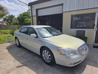 Used 2010 Buick Lucerne CXL image 1