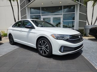 Used 2022 Volkswagen Jetta Sport image 1