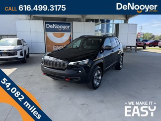 Used 2019 Jeep Cherokee Trailhawk w/ Cold Weather Group image 1