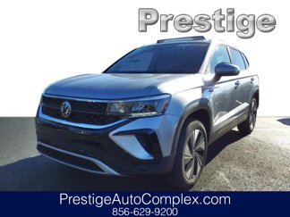New 2024 Volkswagen Taos SE image 1