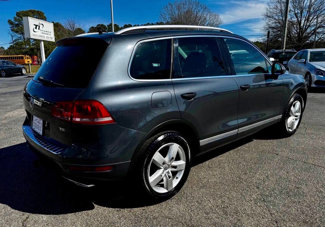 Used 2012 Volkswagen Touareg TDI image 1