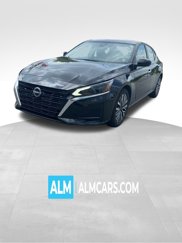 Used 2023 Nissan Altima 2.5 SV image 1