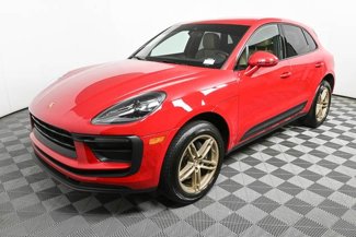Certified 2022 Porsche Macan image 1