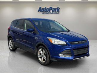 Used 2016 Ford Escape SE image 1