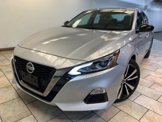 Used 2022 Nissan Altima 2.5 SR image 1