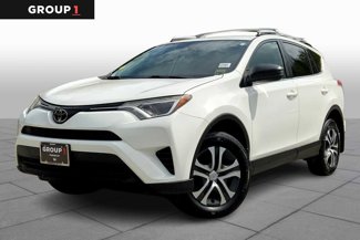 Used 2017 Toyota RAV4 LE image 1