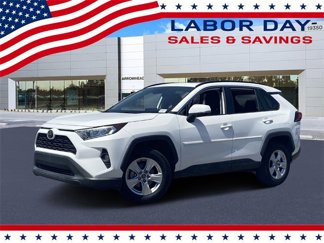 Used 2020 Toyota RAV4 XLE image 1