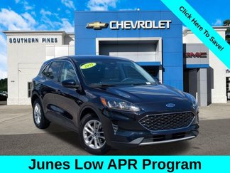 Used 2021 Ford Escape SE image 1