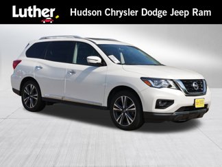 Used 2019 Nissan Pathfinder Platinum image 1