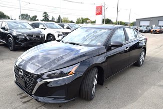 Used 2024 Nissan Altima 2.5 S image 1