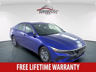 Used 2024 Hyundai Elantra SEL image 1