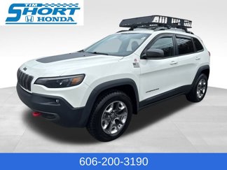 Used 2019 Jeep Cherokee Trailhawk image 1