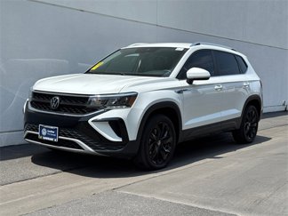 Certified 2023 Volkswagen Taos SE w/ Black Wheel Package image 1