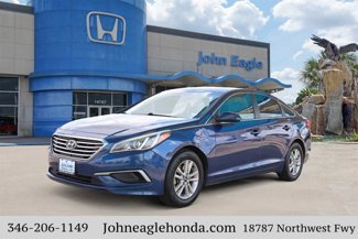 Used 2017 Hyundai Sonata SE image 1