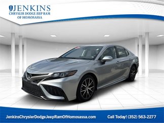 Used 2023 Toyota Camry SE video 1