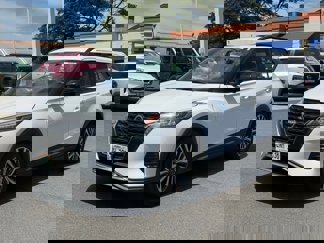 Used 2024 Nissan Kicks SR image 1