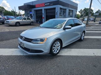 Used 2014 Volkswagen Jetta SE image 1