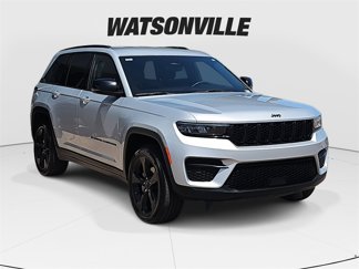Used 2023 Jeep Grand Cherokee Altitude image 1