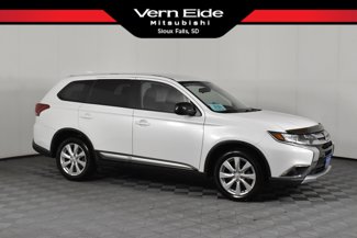 Used 2018 Mitsubishi Outlander ES image 1