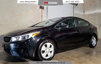 Used 2017 Kia Forte LX image 1