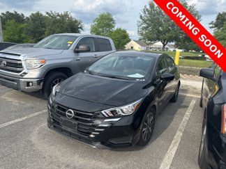 Used 2023 Nissan Versa SV image 1