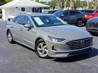 Certified 2022 Hyundai Sonata SE image 1