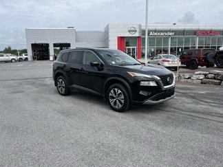Used 2021 Nissan Rogue SV image 1